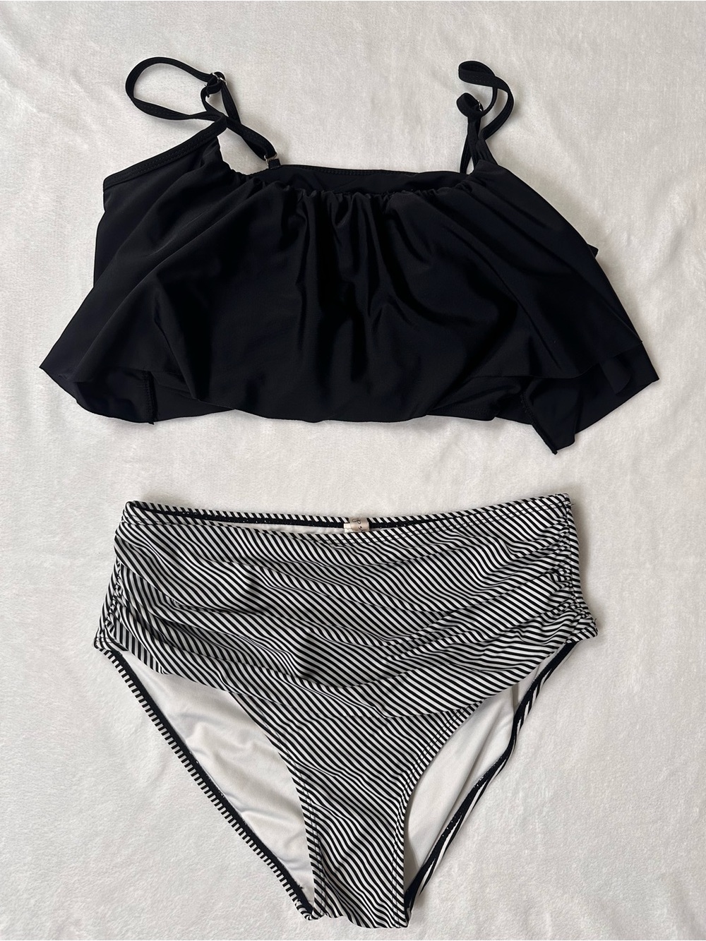 Cupshe Striped High-Waist Bikini Bottoms with Black Swim Top Size Large